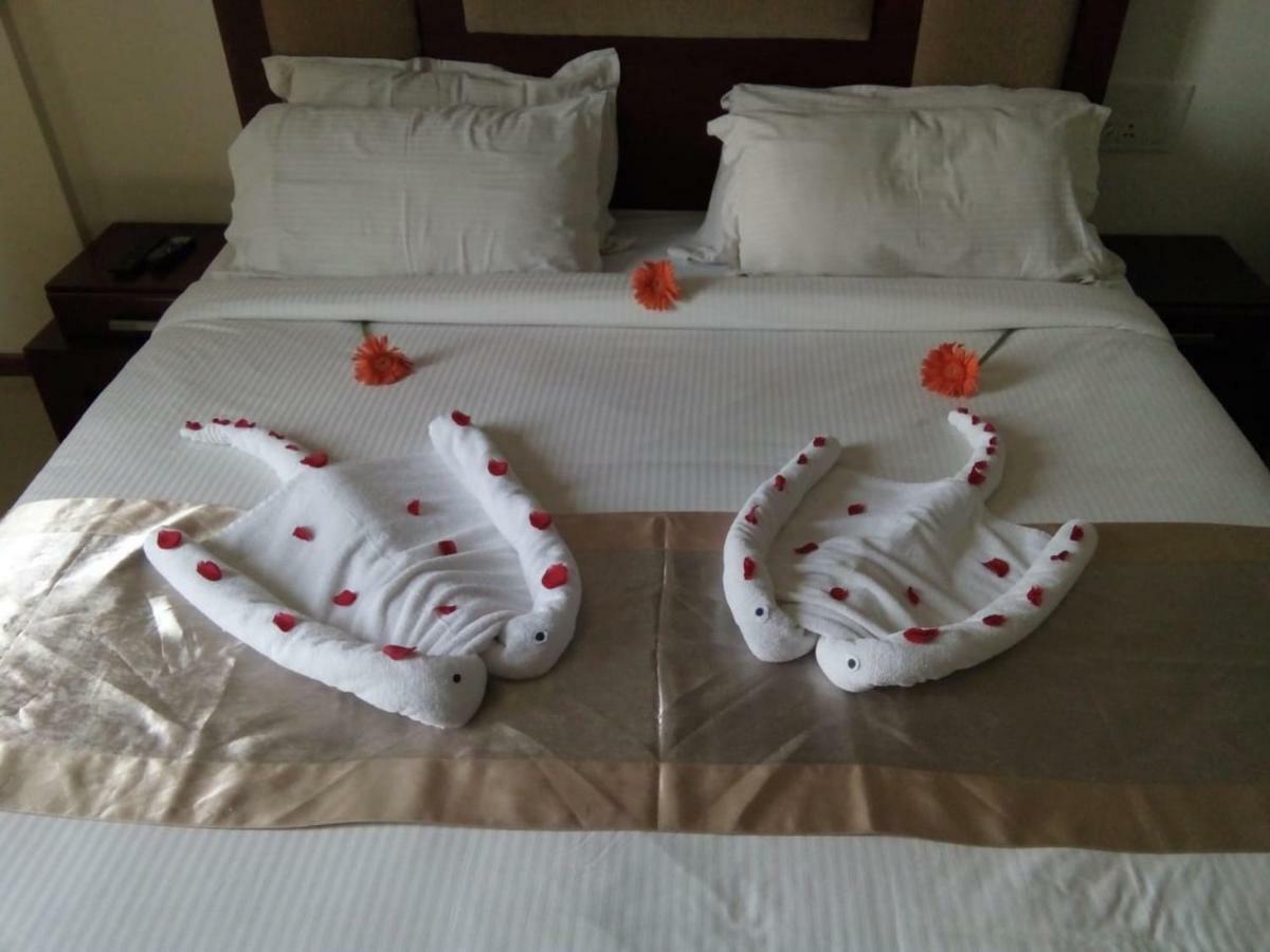 Gokulam Park Munnar Hotel Exterior photo